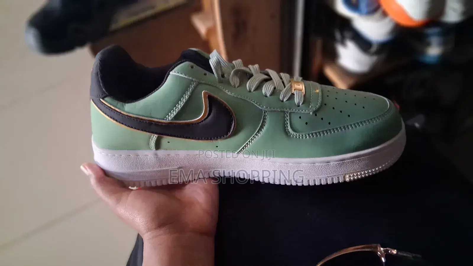 Nike Air Force 1 Oil Green Metallic Gold Swoosh