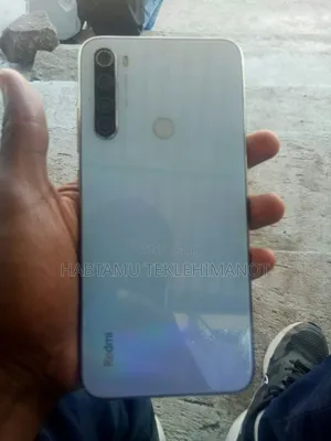 Photo - New Xiaomi Redmi Note 8 64 GB Red