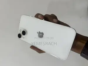 Apple iPhone 13 128 GB White