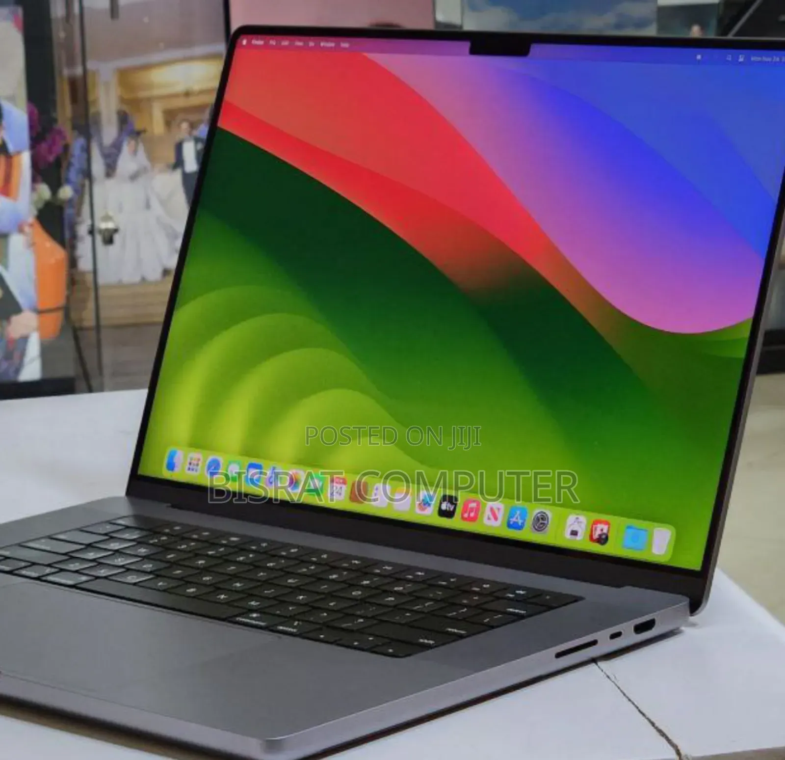 New Laptop Apple MacBook Pro M1 32GB Apple M1 Pro SSD 512GB