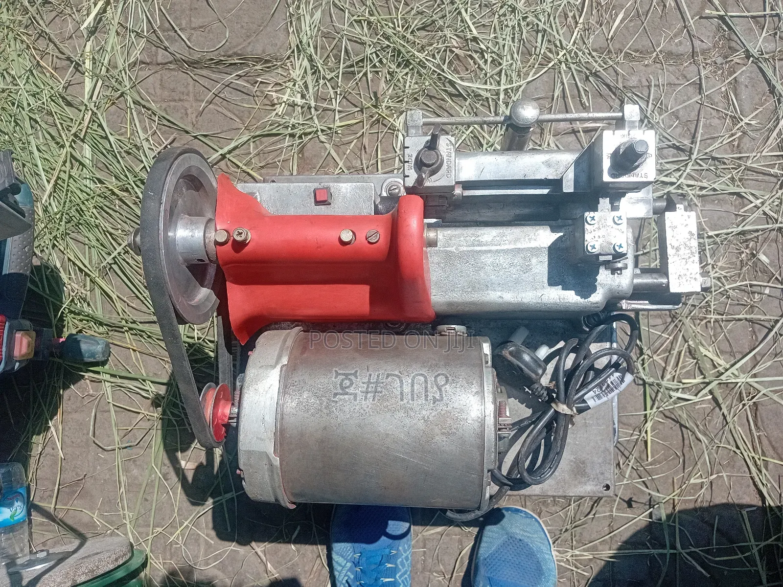 Key Cutting Machine/ቁልፍ መቅረጫ/