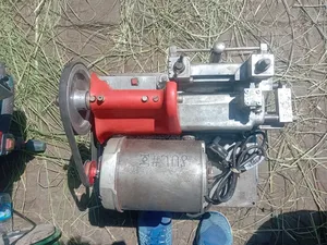 Key Cutting Machine/ቁልፍ መቅረጫ/