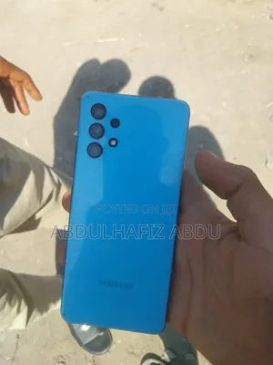 Photo - Samsung Galaxy A32 128 GB Blue