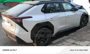 Toyota bZ4X 2023 White