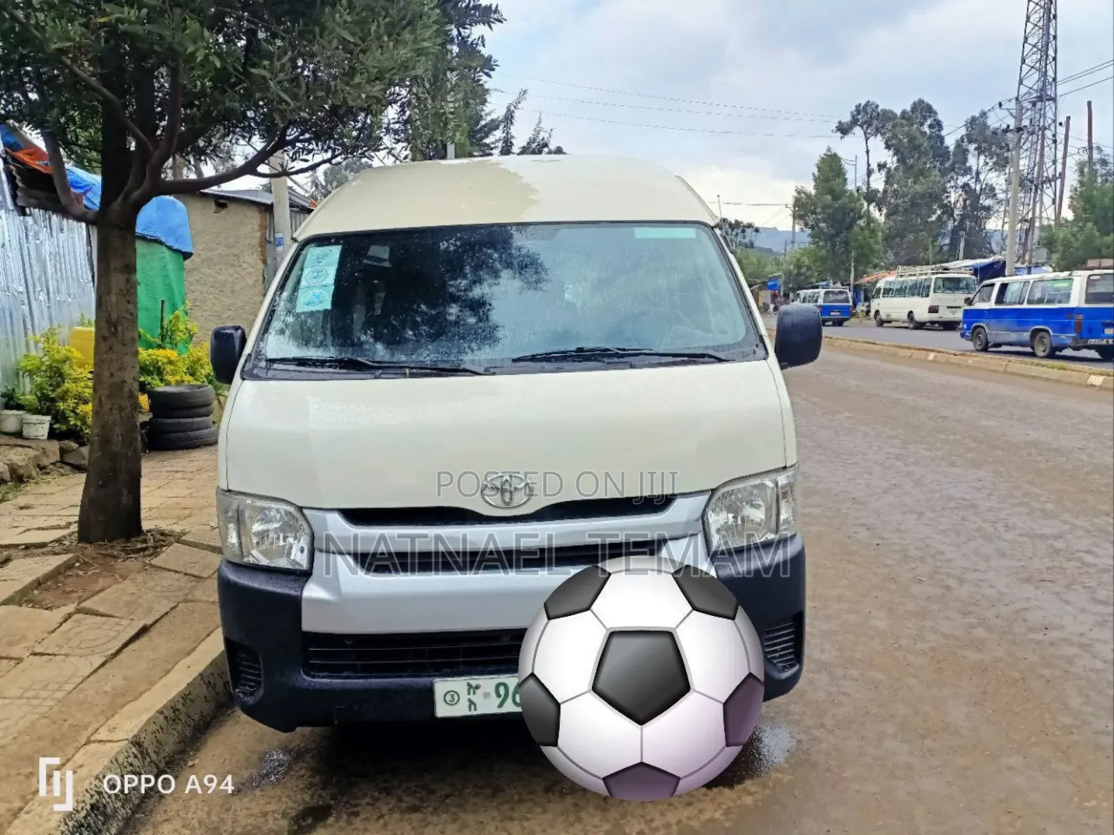Toyota HiAce 2015 White