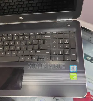 New Laptop HP Pavilion 15 8GB Intel Core I5 SSD 256GB