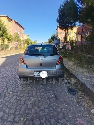 Toyota Yaris 2009 Gray