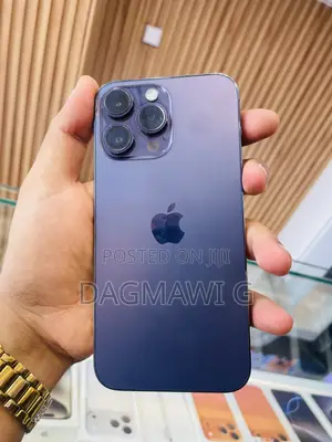 Photo - Apple iPhone 15 Pro Max 256 GB Purple