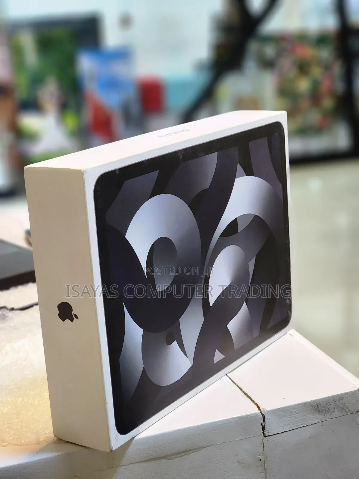 New Laptop Apple MacBook Air 2020 4GB SSD 60GB