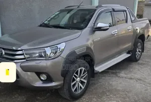 Toyota Hilux Revo Double Cab Deisel 2.4 RWD 2017 Gray