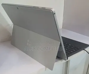 Photo - New Laptop Microsoft Surface Pro 7 16GB Intel Core I5 SSD 256GB