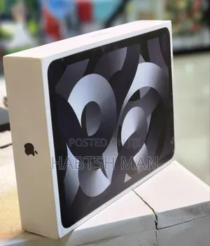 Photo - New Apple iPad Air (2020) 64 GB Silver