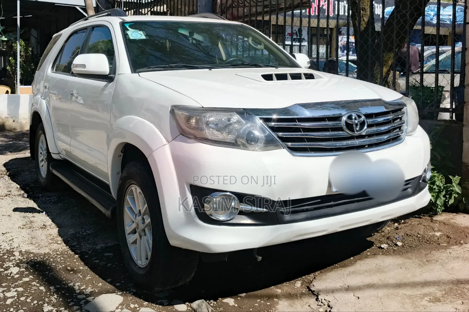 Toyota Fortuner 2.4 D RWD 2015 White
