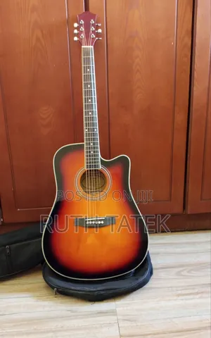 Yamaha F340 Semi Acoustic Guitar