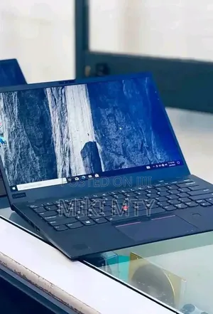 Photo - New Laptop Lenovo ThinkPad Yoga 16GB Intel Core I7 SSD 512GB