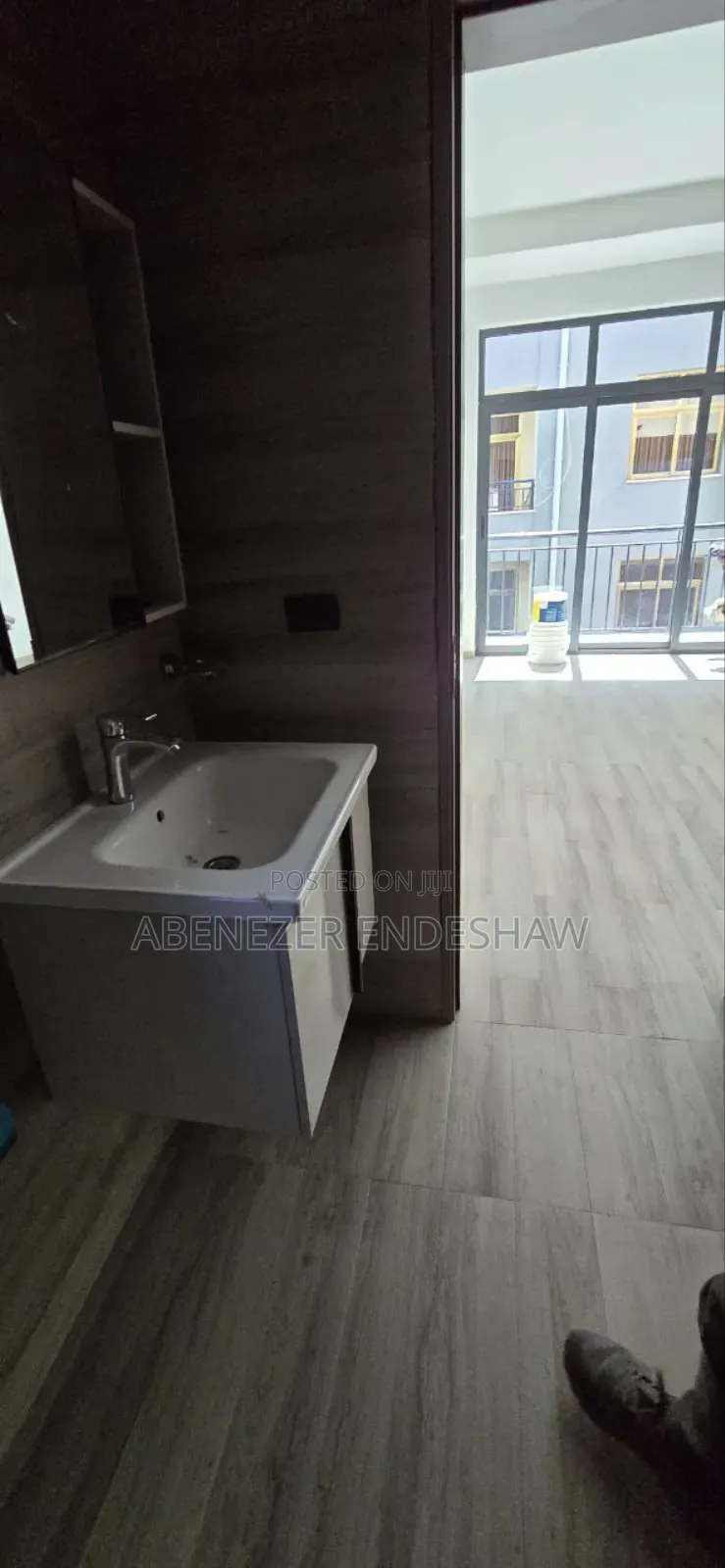 Furnished 6bdrm Villa in Abenezer Endeshaw, Nifas Silk-Lafto for sale