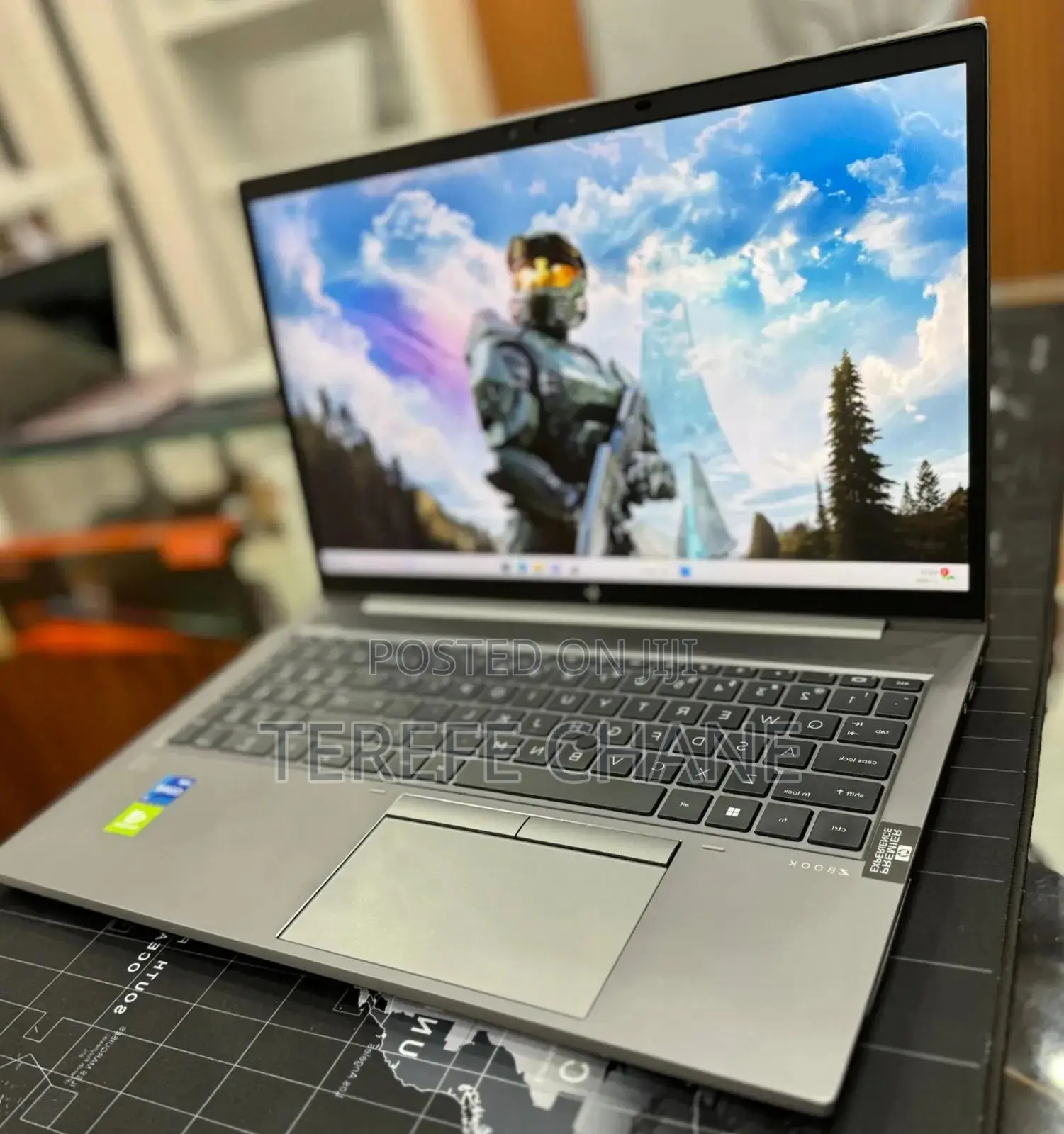 New Laptop HP ZBook Firefly 16 G10 16GB Intel Core I5 SSD 512GB