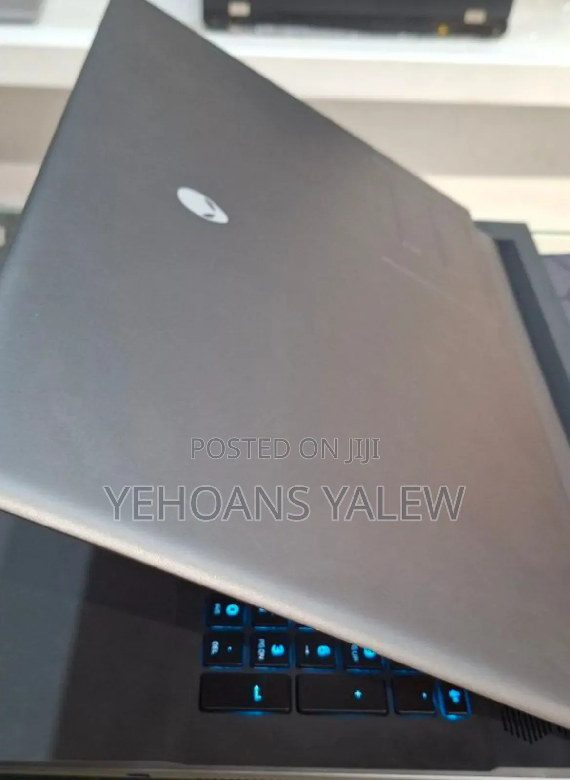 New Laptop Alienware M17x R2 32GB Intel Core I9 SSD 1T