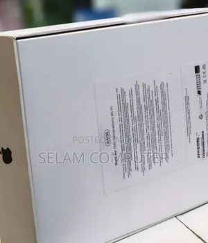 New Laptop Apple MacBook Pro M1 8GB Apple M1 SSD 128GB