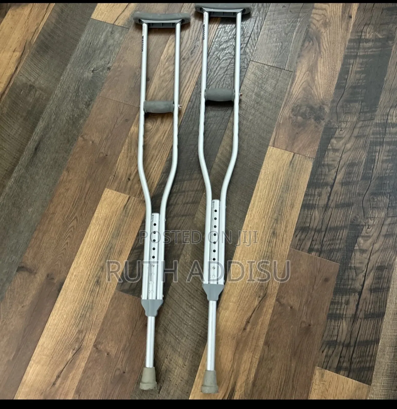 የብብት ክራንች Crutches Brand New Axillary Crutches莎蓮crutches奐我crutches New