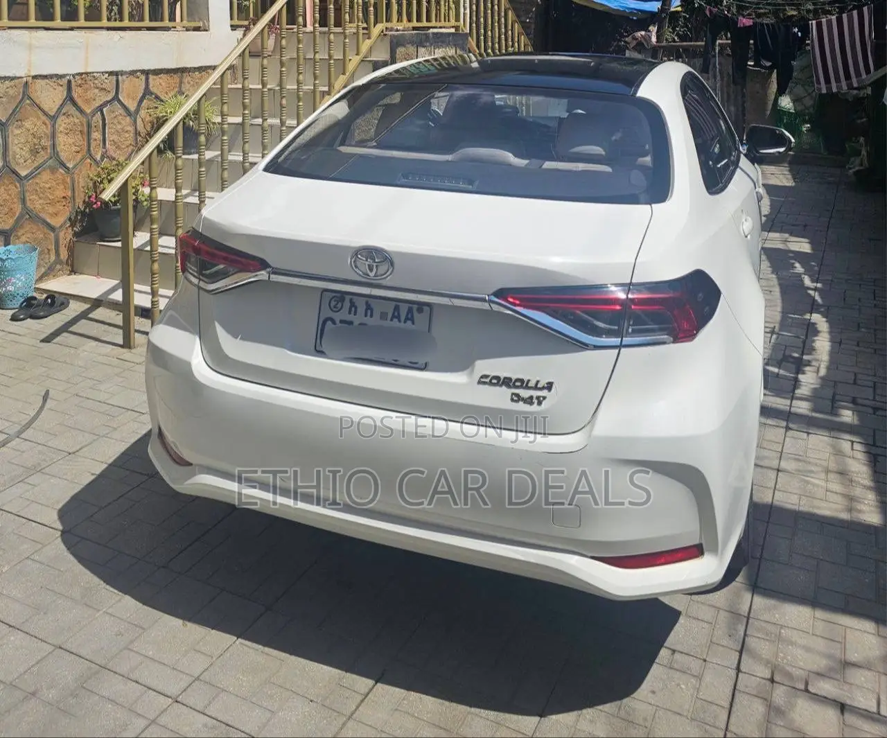Toyota Corolla LE 2022 White