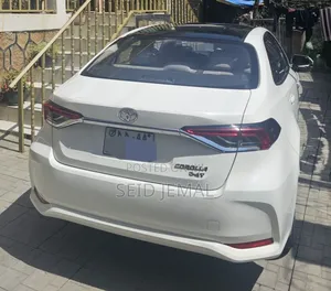 Toyota Corolla 2022 White