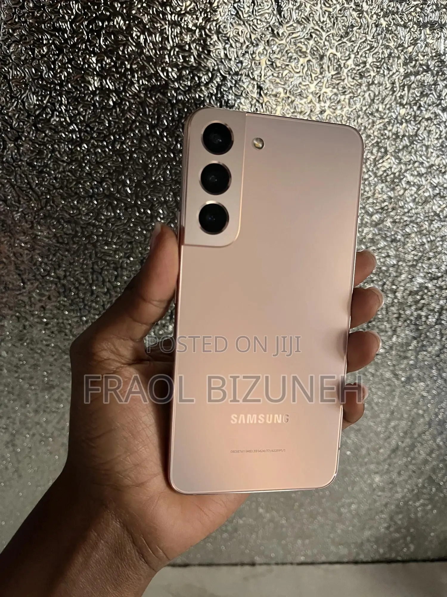 New Samsung Galaxy S22 5G 256 GB Gold