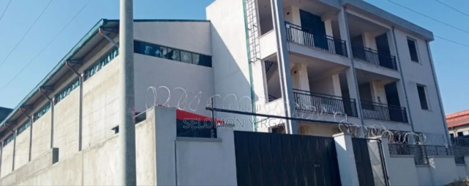 ለሽያጭ የወጣ መጋዘን