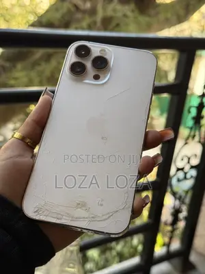 Photo - Apple iPhone 13 Pro Max 256 GB White