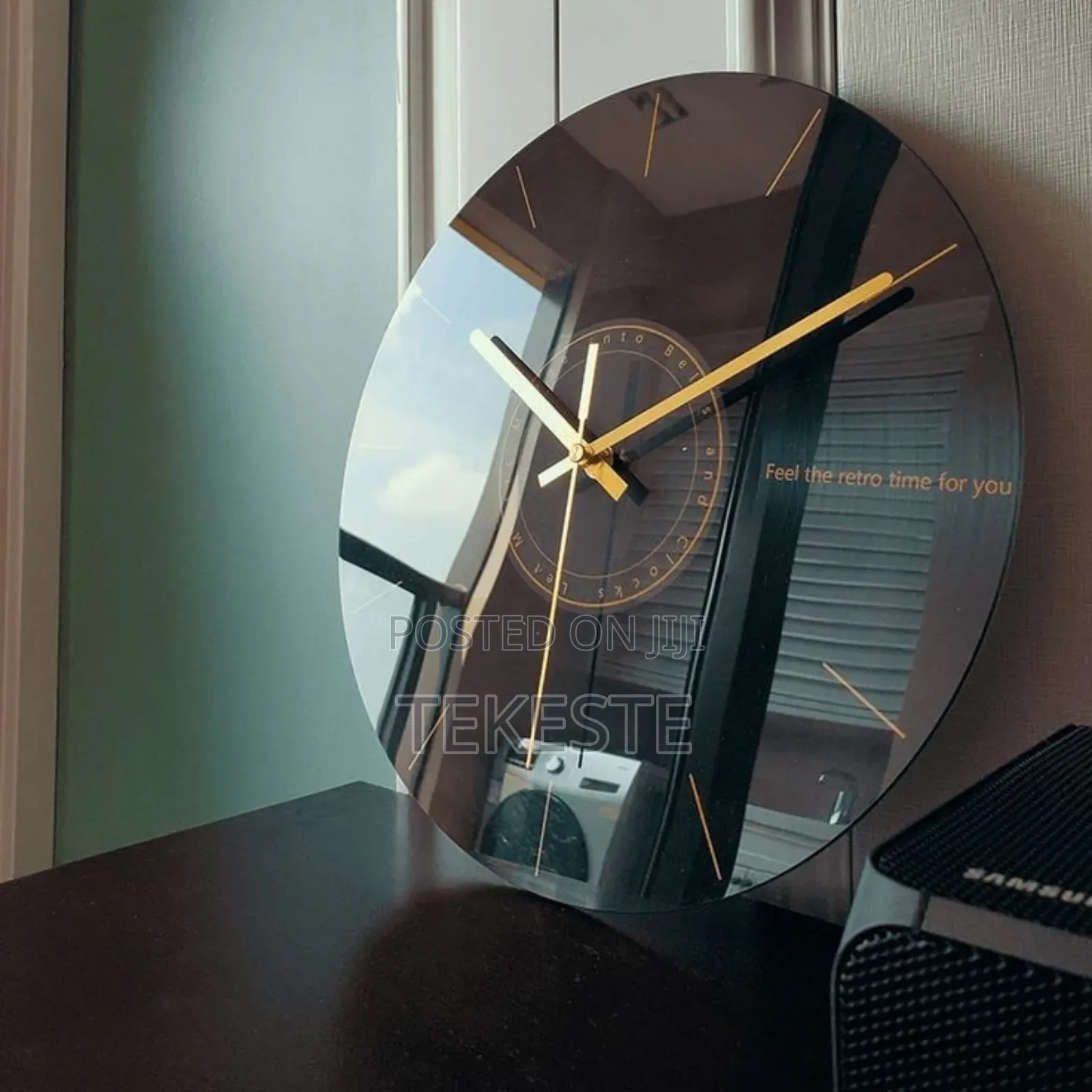 Clock (Glass)