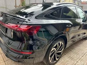 New Audi Q8 e-tron Premium 2024 Black