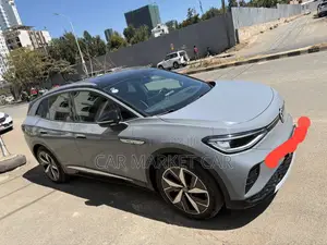 Photo - Volkswagen ID.4 Crozz 52 kWh RWD 2022 Gray