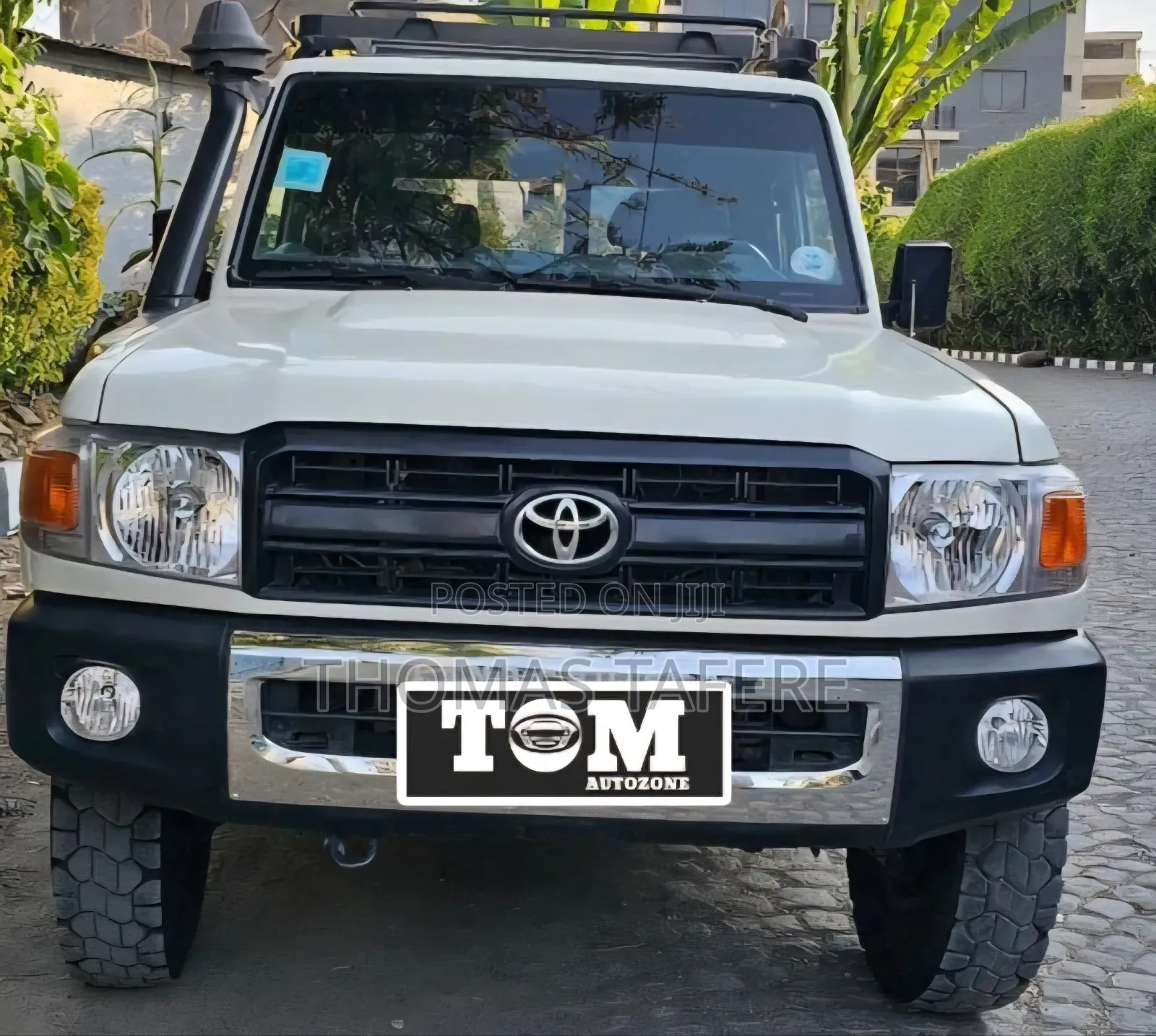 Toyota Land Cruiser 2014 White