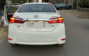 Toyota Corolla LE Eco 4dr Sedan (1.8L 4cyl CVT) 2016 White