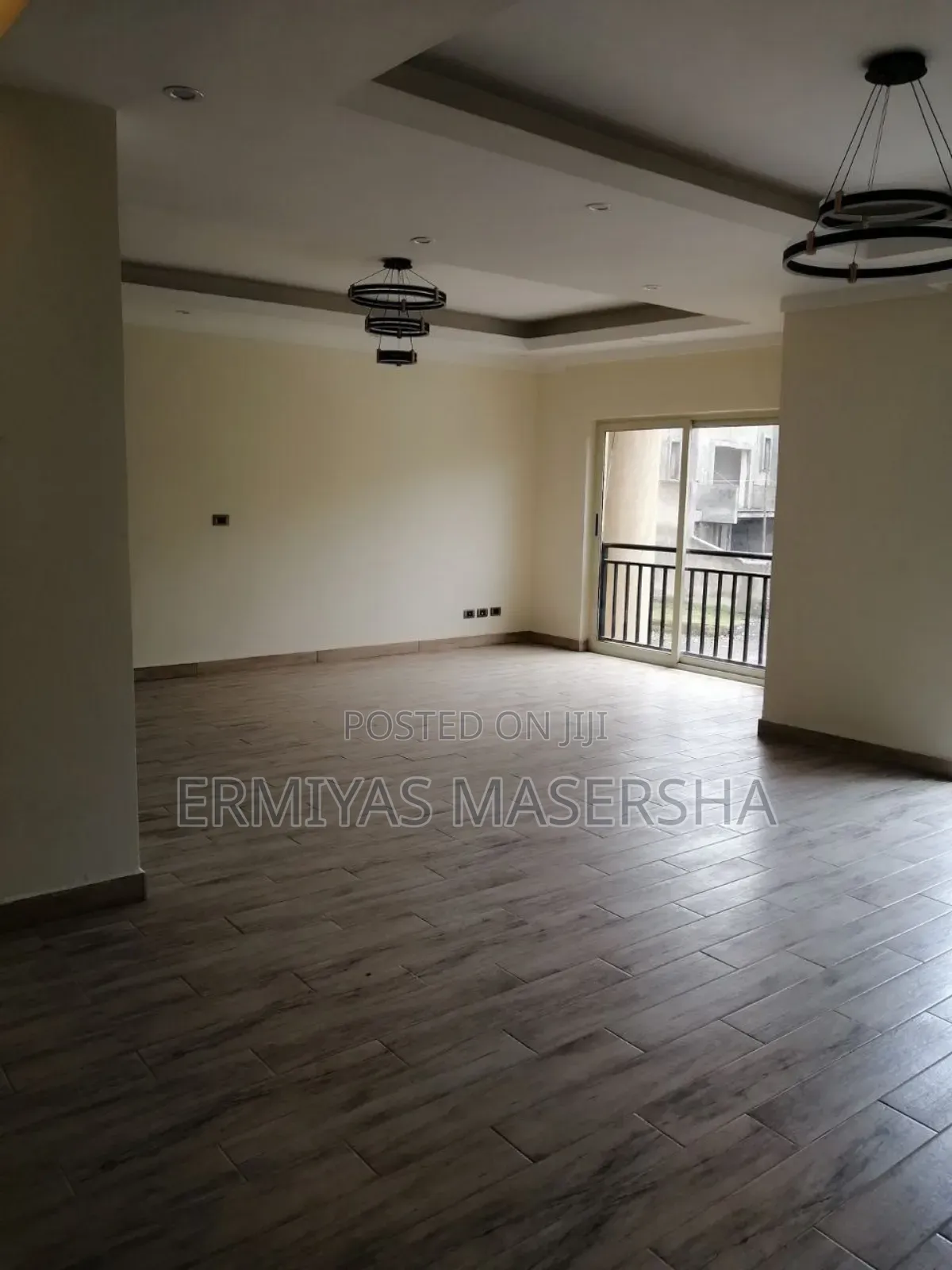 Furnished 3bdrm Apartment in Yeka for sale
