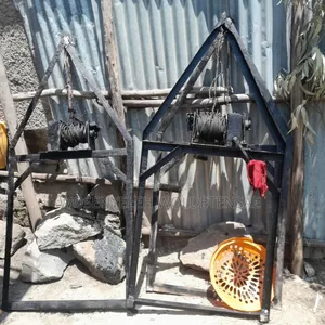 Photo - Manual Winch