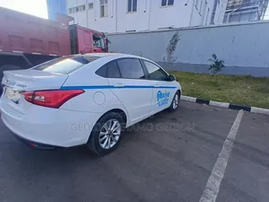 Chery Arrizo 5 2023 White