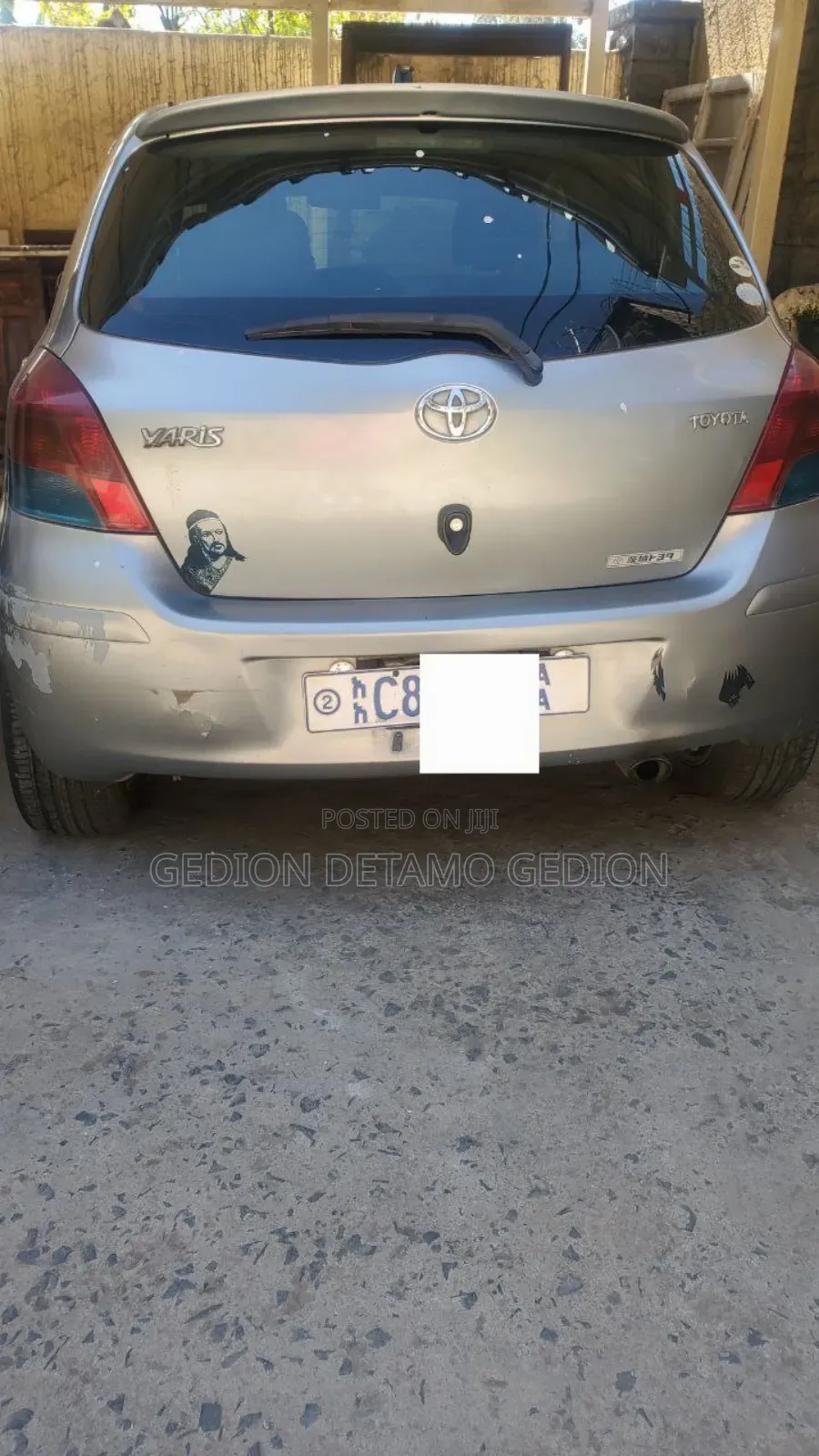 Toyota Yaris 2010 White