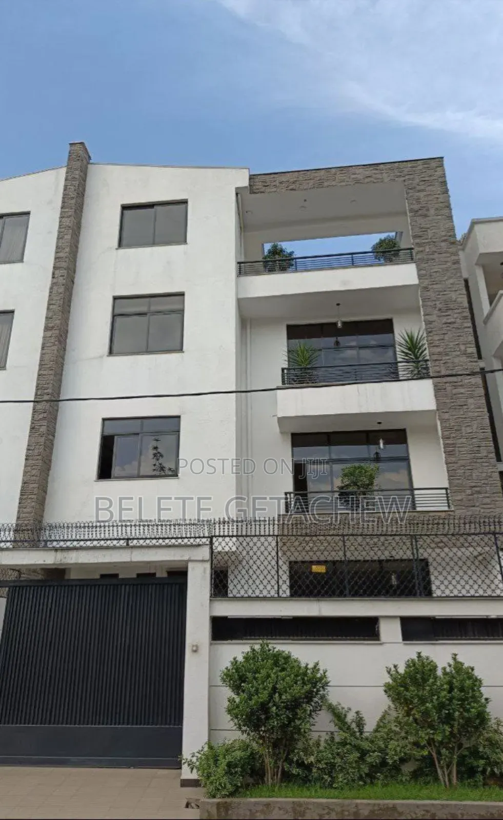 8bdrm House in Lebu, G+3 Luxury, Nifas Silk-Lafto for sale