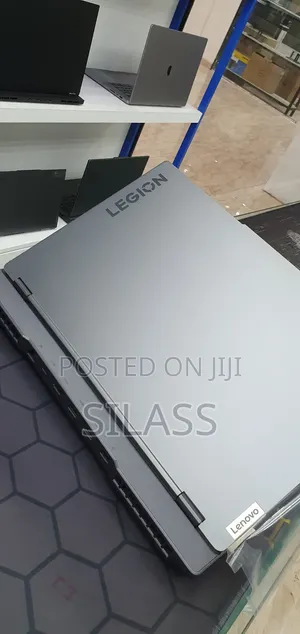 New Lenovo Legion Y7000P IRX9 Gaming Laptop 24GB Intel Core I7 512GB