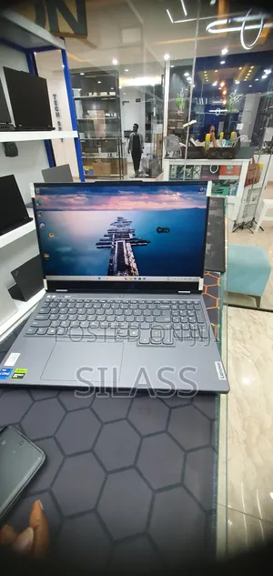 New Lenovo Legion Y7000P IRX9 Gaming Laptop 24GB Intel Core I7 512GB