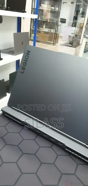 New Lenovo Legion Y7000P IRX9 Gaming Laptop 24GB Intel Core I7 512GB