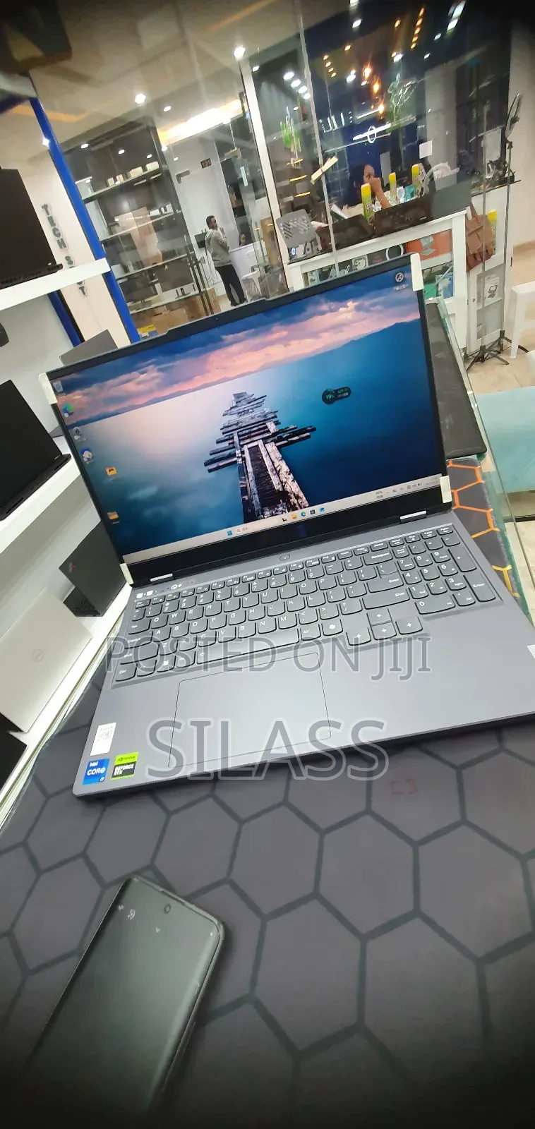 New Lenovo Legion Y7000P IRX9 Gaming Laptop 24GB Intel Core I7 512GB