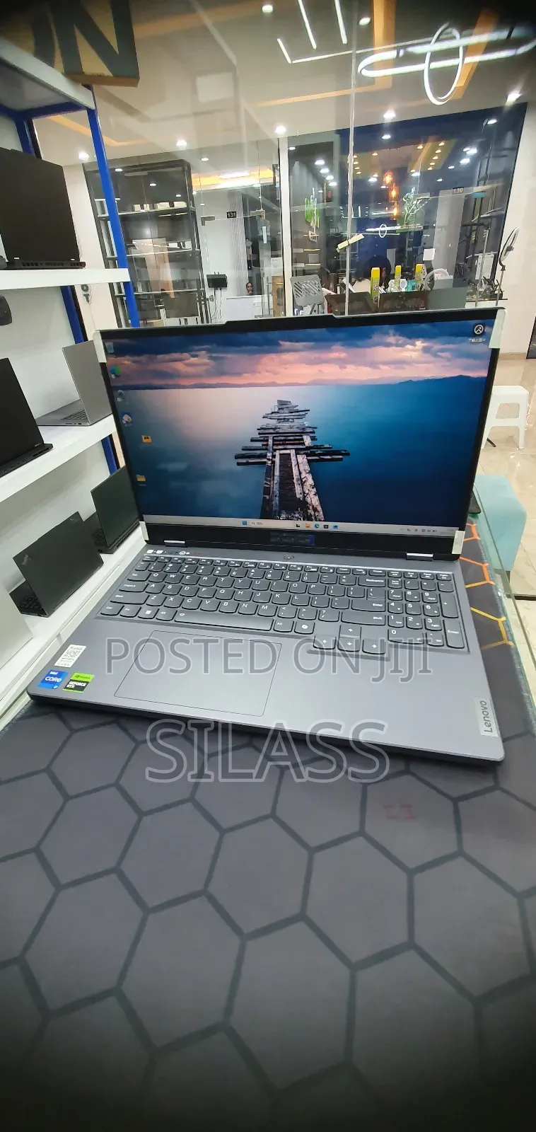 New Lenovo Legion Y7000P IRX9 Gaming Laptop 24GB Intel Core I7 512GB