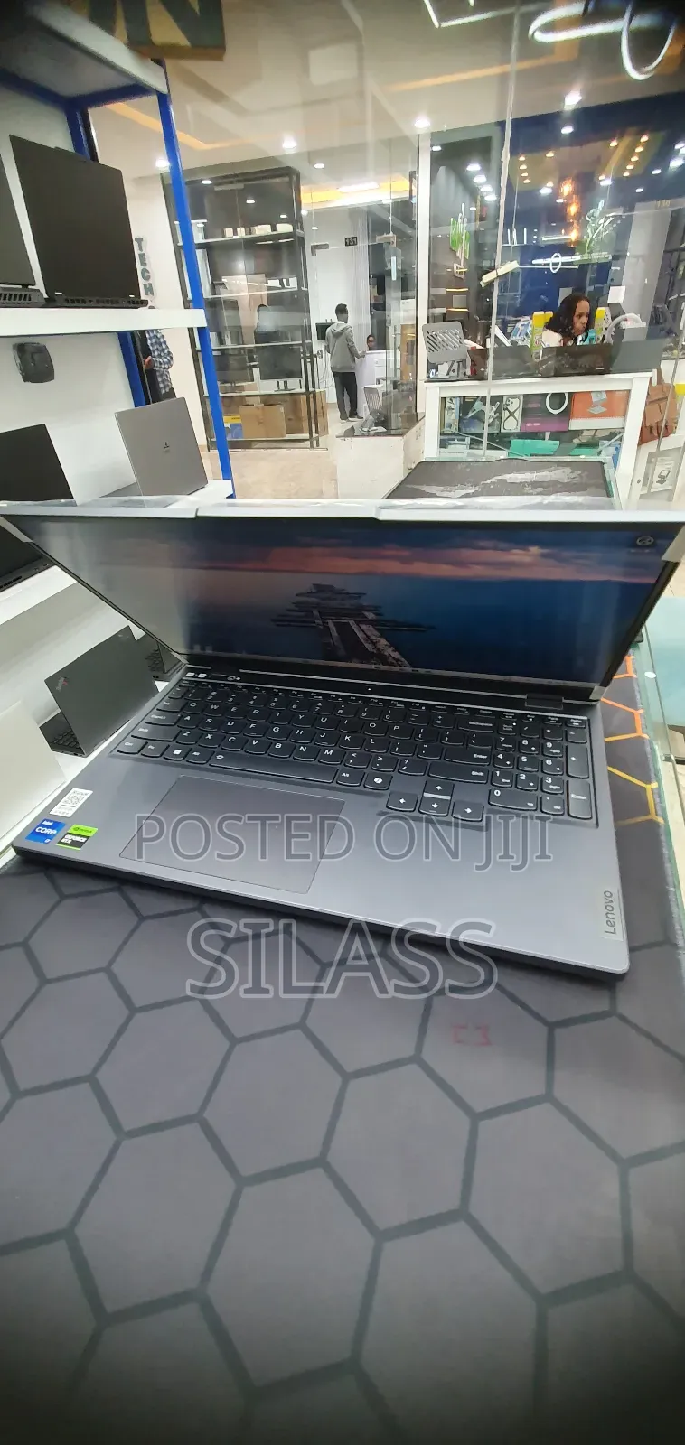 New Lenovo Legion Y7000P IRX9 Gaming Laptop 24GB Intel Core I7 512GB