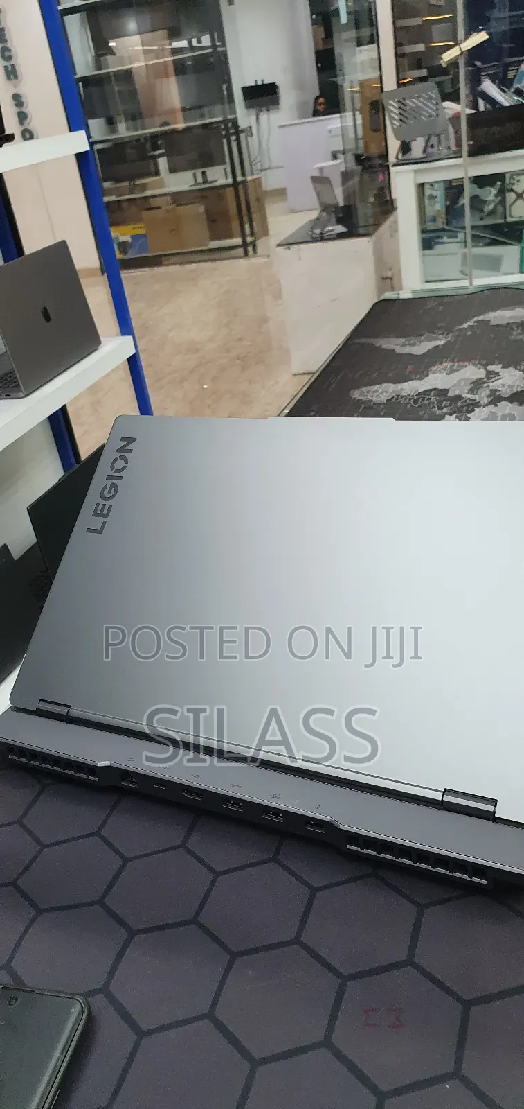 New Lenovo Legion Y7000P IRX9 Gaming Laptop 24GB Intel Core I7 512GB