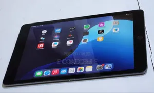 New Apple iPad (2025) 64 GB Gray