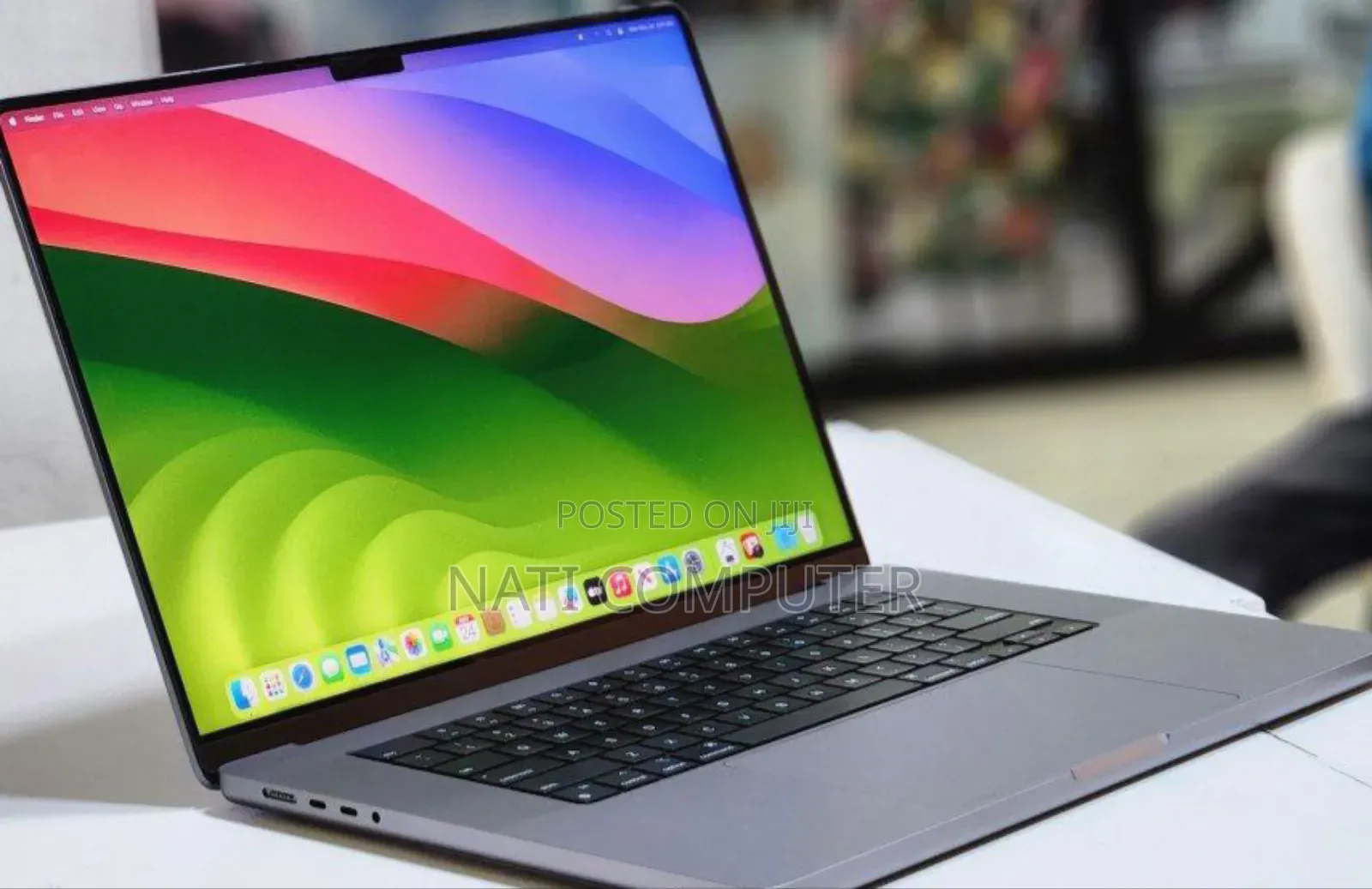 New Laptop Apple MacBook Pro 2021 M1 32GB Apple M1 Pro SSD 512GB