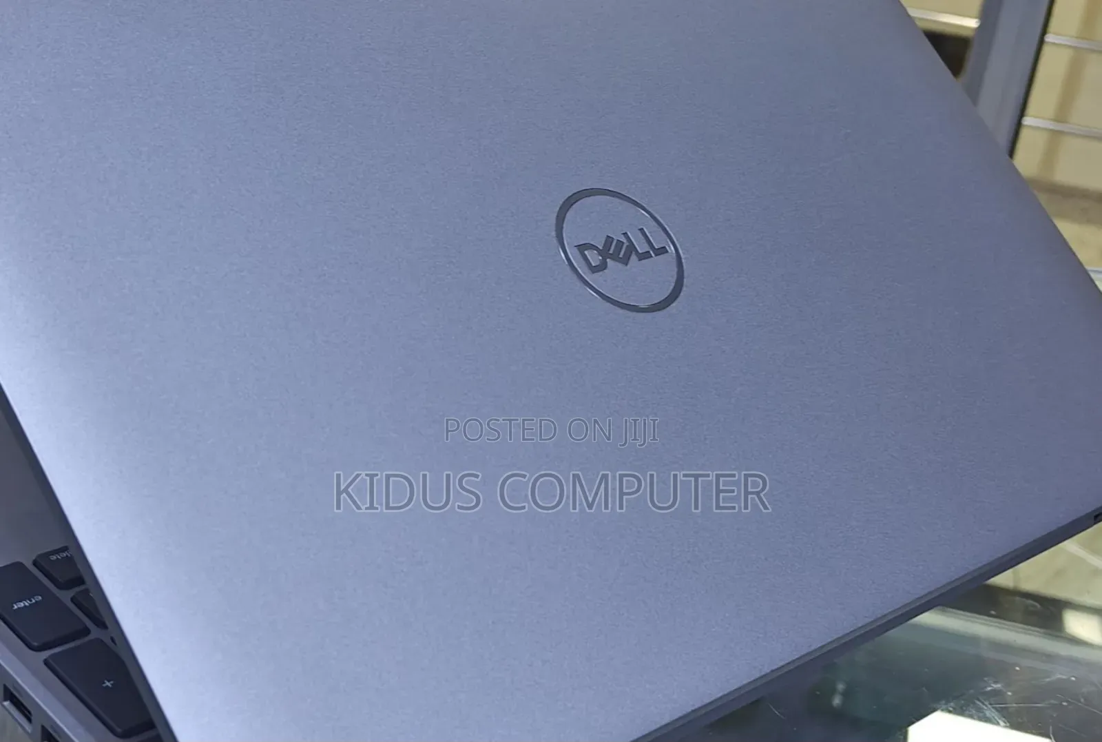 New Laptop Dell Latitude 5310 8GB Intel Core I5 SSD 256GB