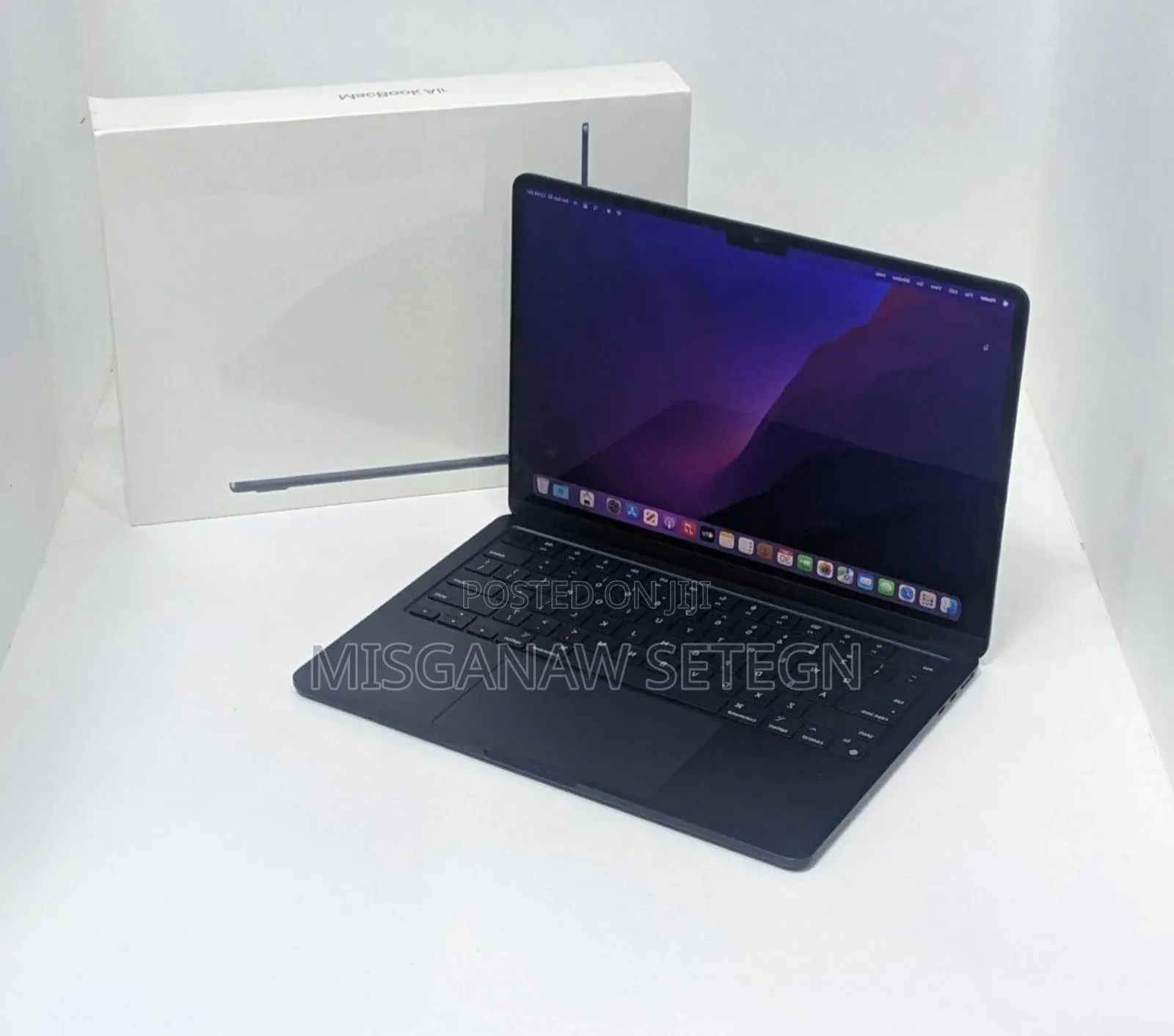 New Laptop Apple MacBook Air 2022 M2 8GB Apple M2 SSD 512GB